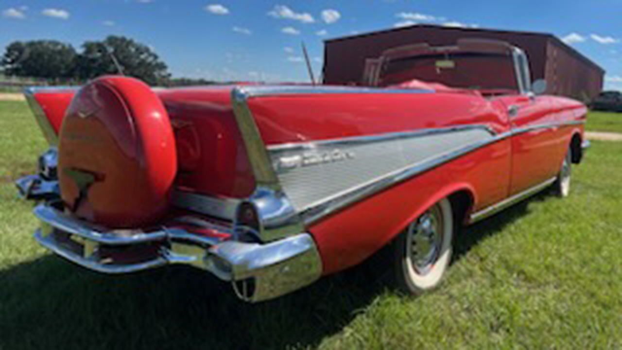 2nd Image of a 1957 CHEVROLET BELAIRE