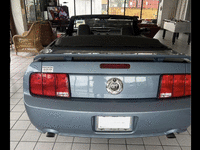 Image 6 of 7 of a 2005 FORD MUSTANG