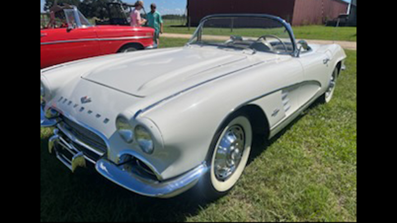 0th Image of a 1961 CHEVROLET CORVETTE