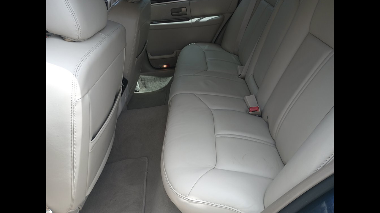 10th Image of a 2008 LINCOLN TOWN CAR SIGNATURE LIMITED