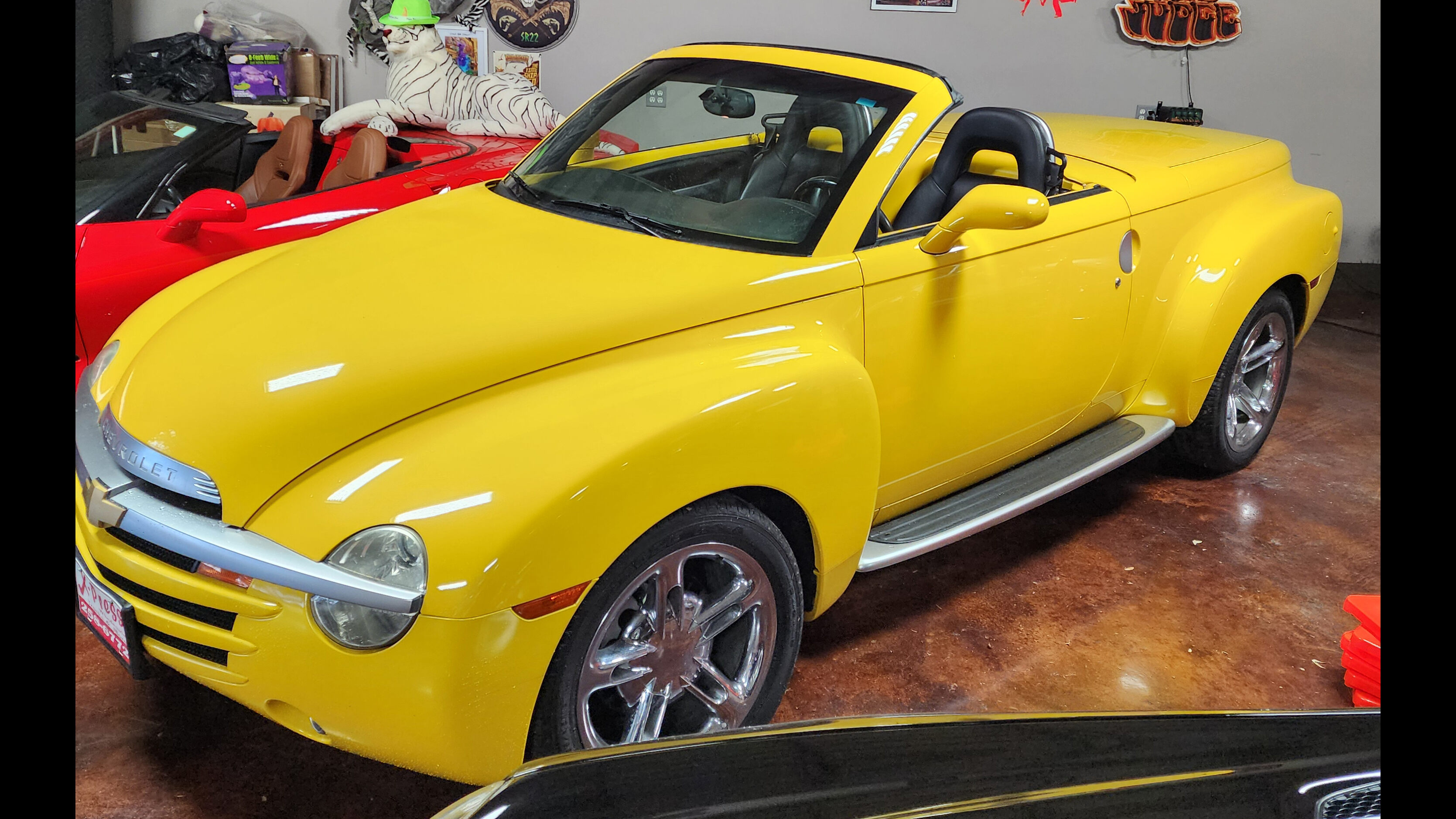 0th Image of a 2004 CHEVROLET SSR LS