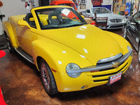 Image 2 of 13 of a 2004 CHEVROLET SSR LS