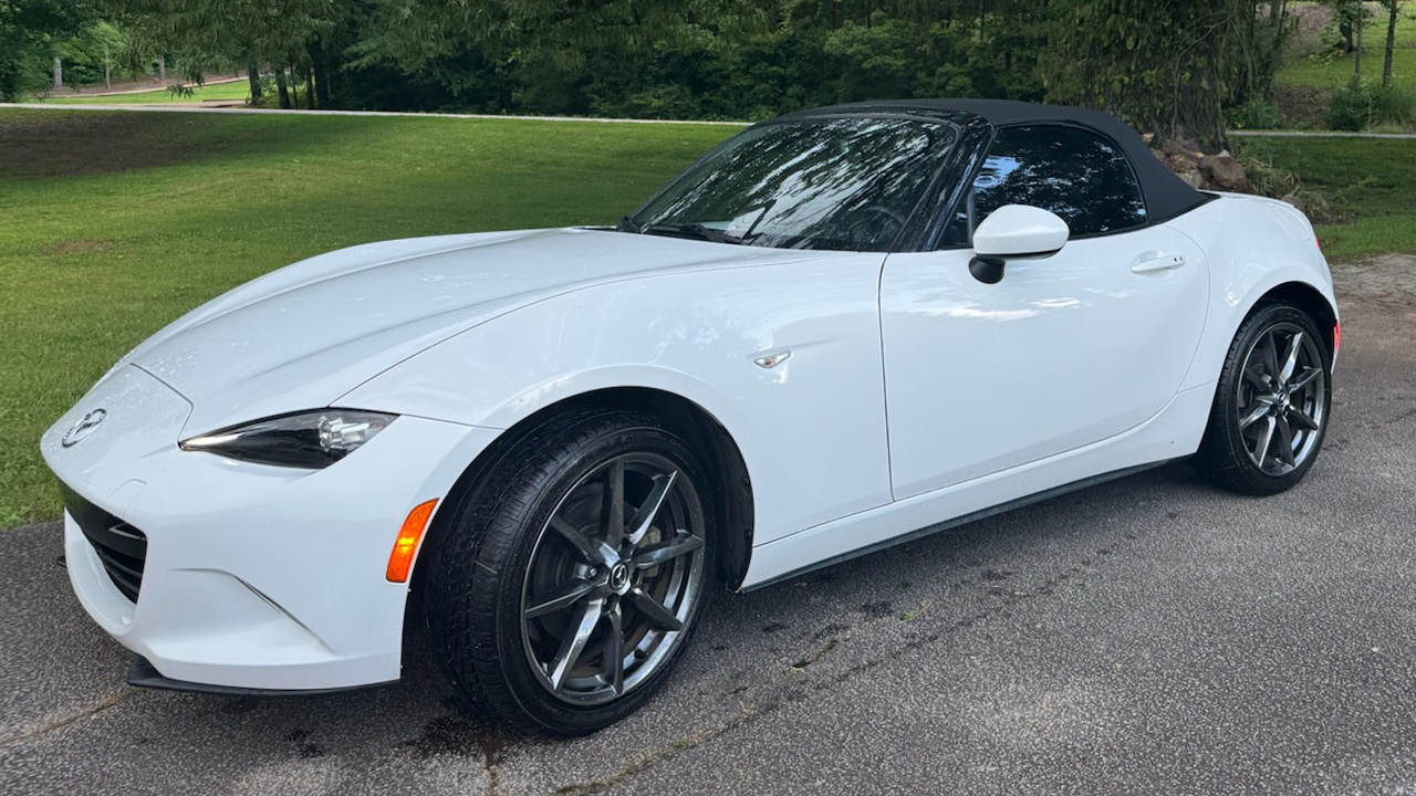 0th Image of a 2016 MAZDA MX-5 MIATA GRAND TOURING