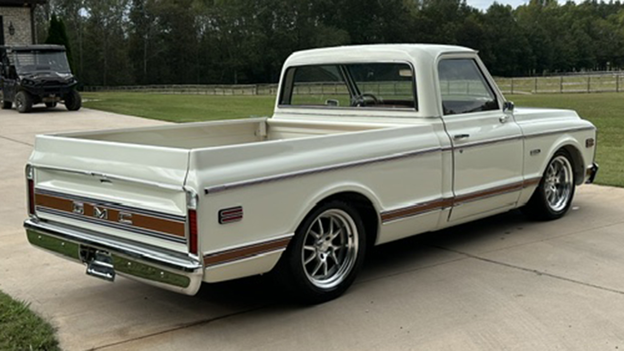 3rd Image of a 1970 GMC C1500