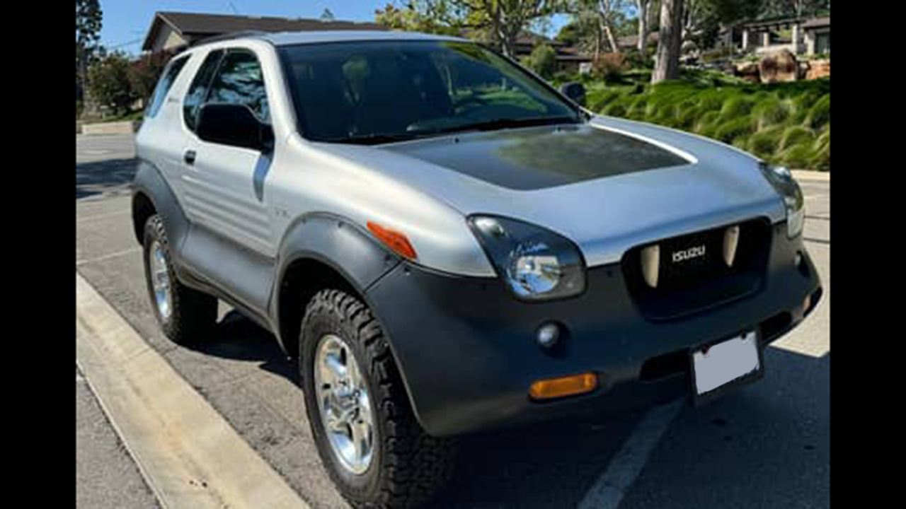 2nd Image of a 1999 ISUZU VEHICROSS