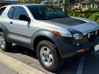 Image 2 of 29 of a 1999 ISUZU VEHICROSS