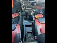 Image 24 of 29 of a 1999 ISUZU VEHICROSS