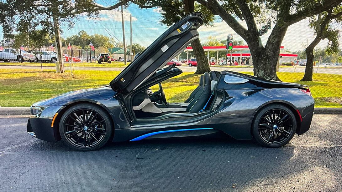 12th Image of a 2019 BMW I8