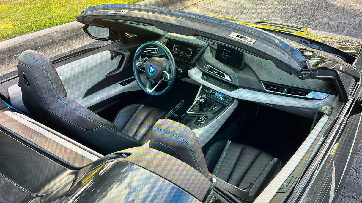 19th Image of a 2019 BMW I8