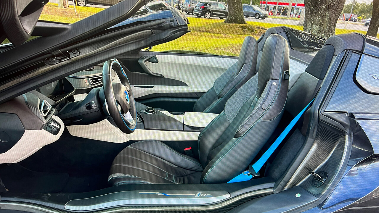 20th Image of a 2019 BMW I8