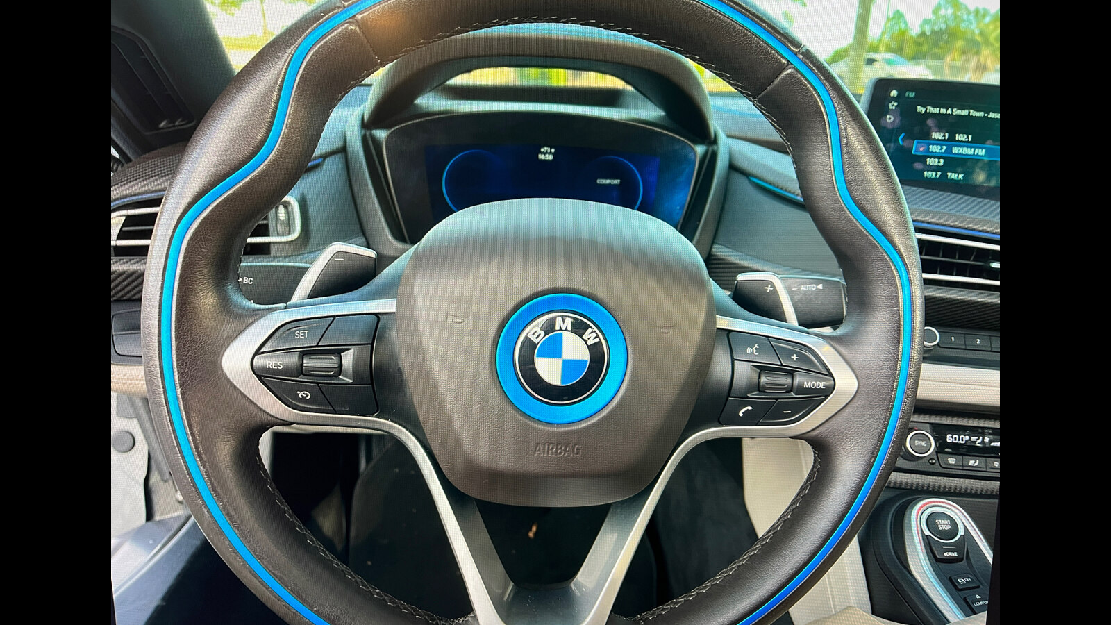 25th Image of a 2019 BMW I8