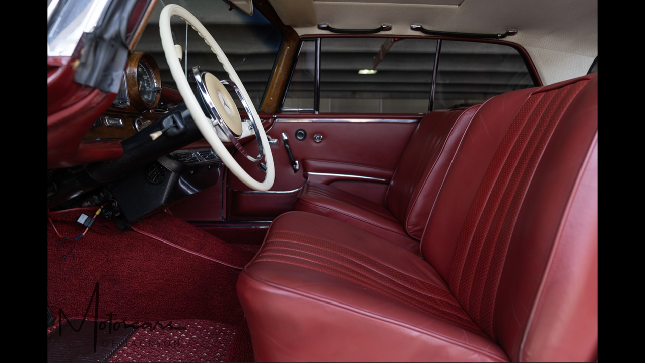 14th Image of a 1962 MERCEDES 220 SE