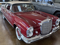 Image 4 of 24 of a 1962 MERCEDES 220 SE