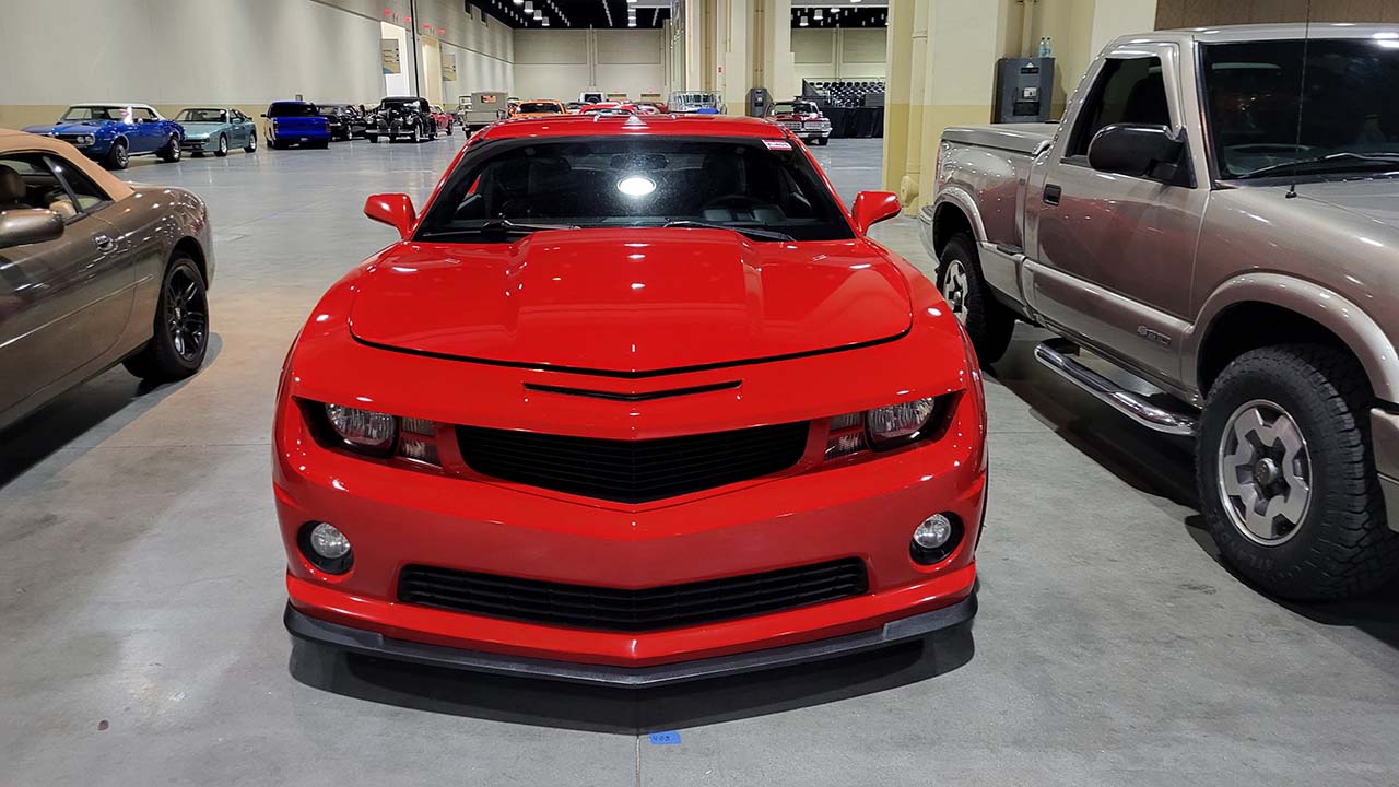 4th Image of a 2013 CHEVROLET CAMARO SS