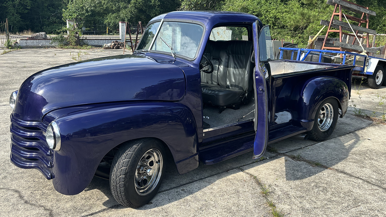 2nd Image of a 1952 CHEVROLET 3100