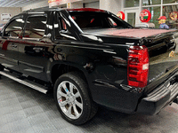 Image 5 of 28 of a 2013 CHEVROLET AVALANCHE LS