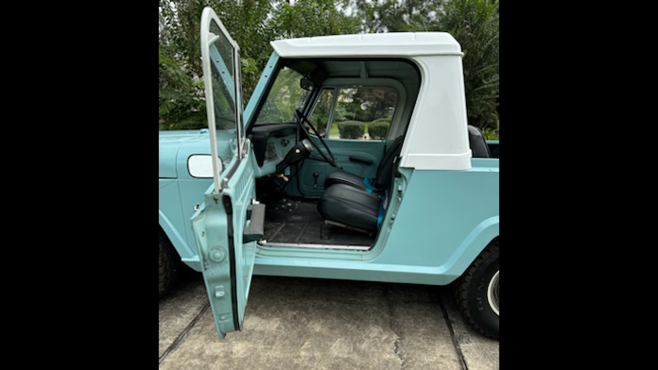 6th Image of a 1969 JEEP COMMANDO