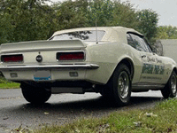 Image 7 of 15 of a 1967 CHEVROLET CAMARO