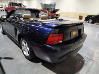 Image 4 of 11 of a 2003 FORD MUSTANG