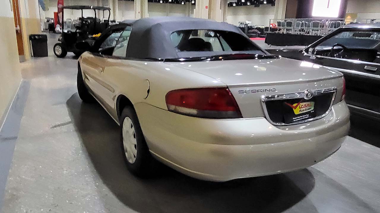 3rd Image of a 2005 CHRYSLER SEBRING