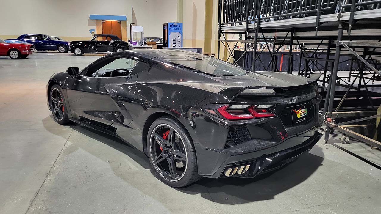 2nd Image of a 2020 CHEVROLET CORVETTE PREMIUM 3LT