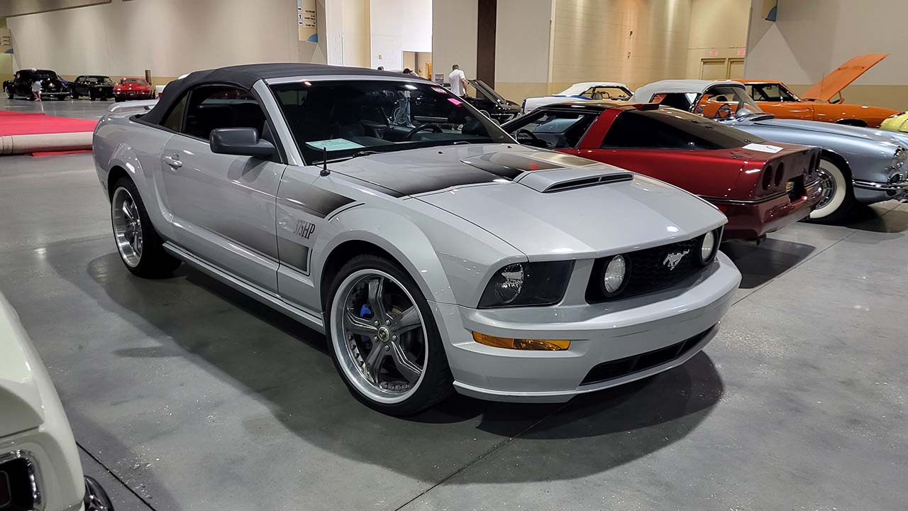 1st Image of a 2006 FORD MUSTANG GT