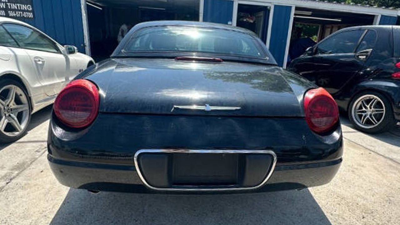 3rd Image of a 2002 FORD THUNDERBIRD