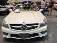 Image 4 of 10 of a 2011 MERCEDES-BENZ SL-CLASS SL550