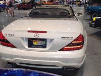 Image 5 of 10 of a 2011 MERCEDES-BENZ SL-CLASS SL550