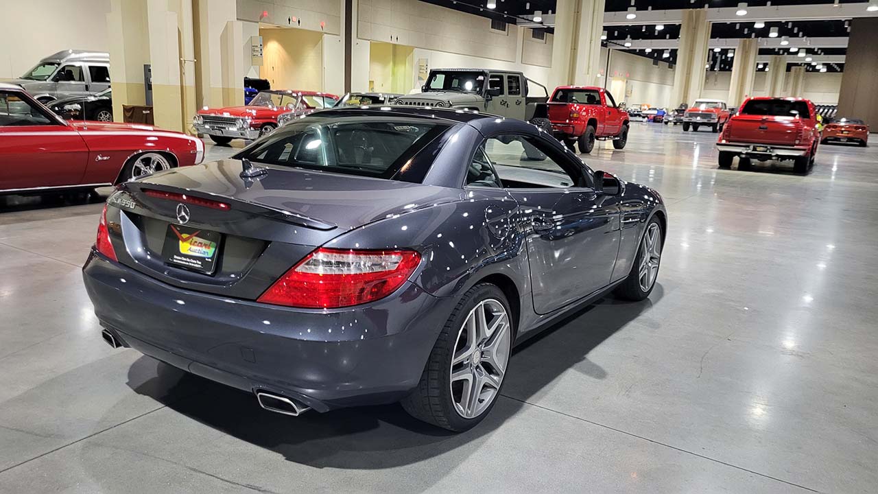 3rd Image of a 2014 MERCEDES SLK-CLASS