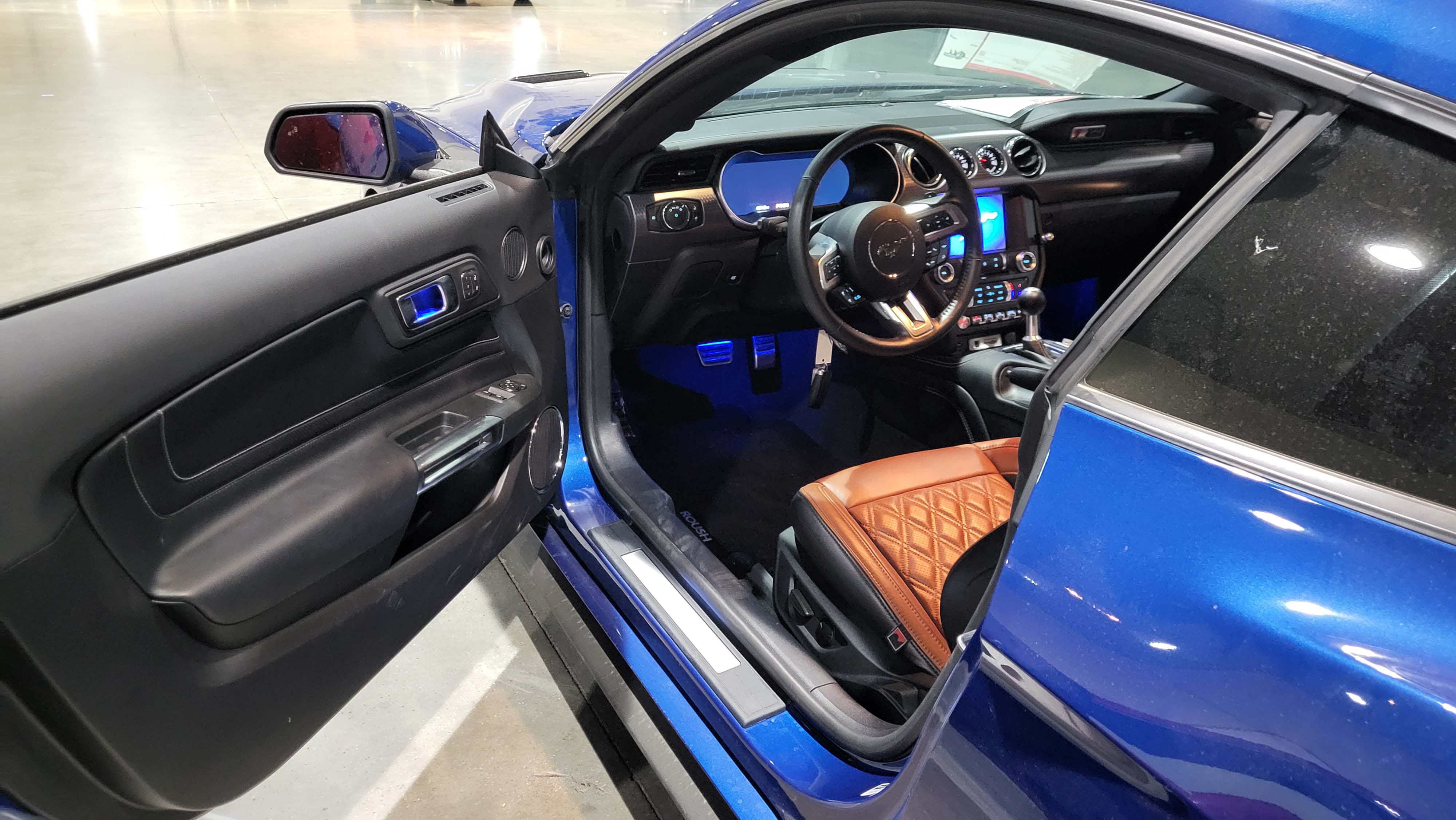 5th Image of a 2022 FORD MUSTANG GT ROUSH