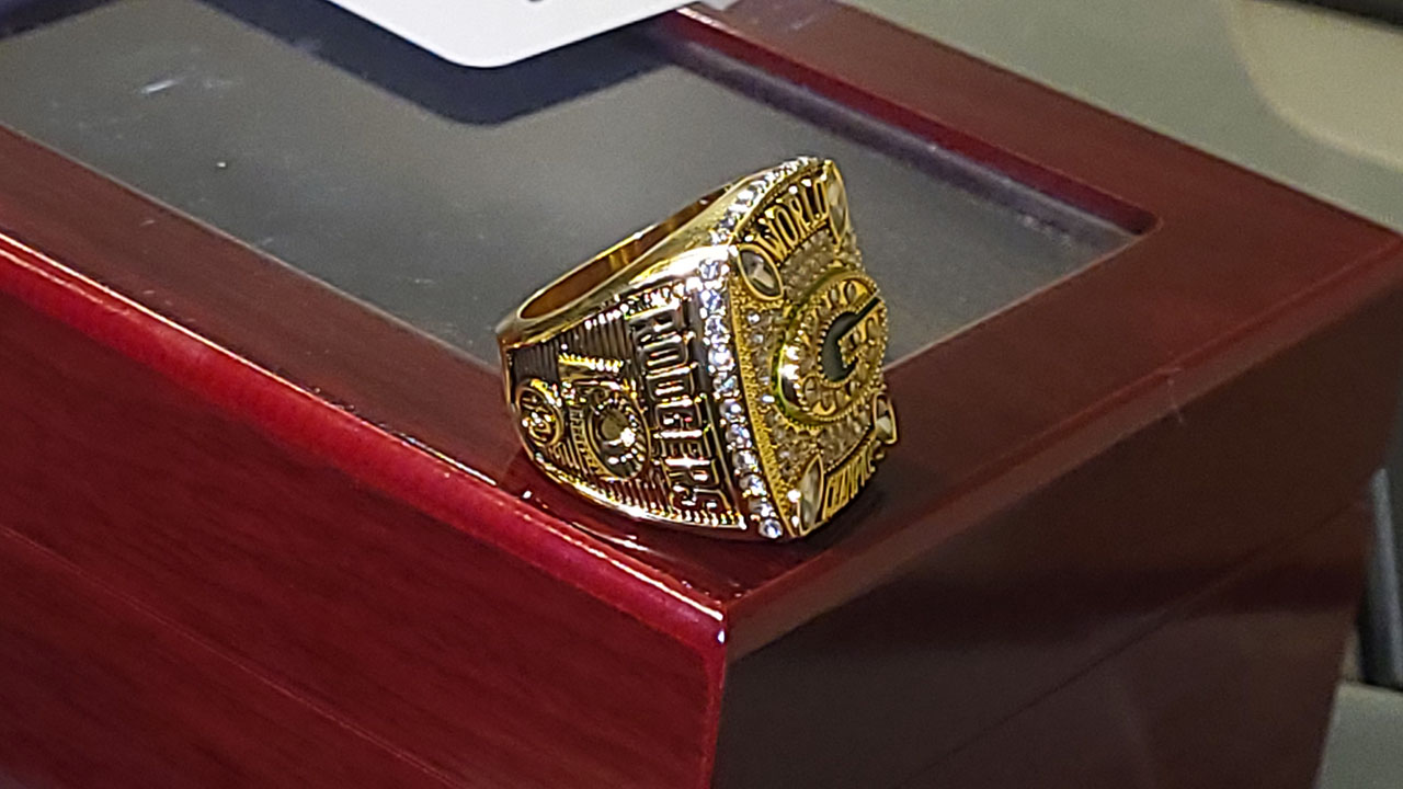 1st Image of a N/A GREEN BAY PACKERS AARON RODGERS SUPER BOWL XLV RING