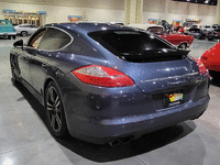 Image 4 of 13 of a 2010 PORSCHE PANAMERA