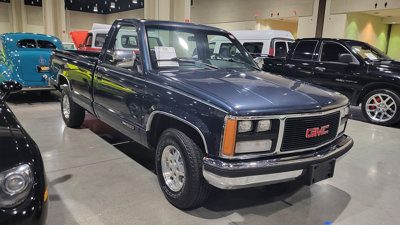 2nd Image of a 1988 GMC C1500