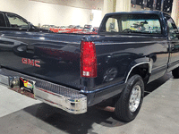 Image 4 of 12 of a 1988 GMC C1500