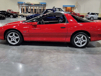 Image 5 of 10 of a 1996 CHEVROLET CAMARO Z28