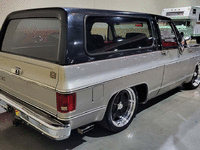 Image 3 of 10 of a 1979 GMC JIMMY