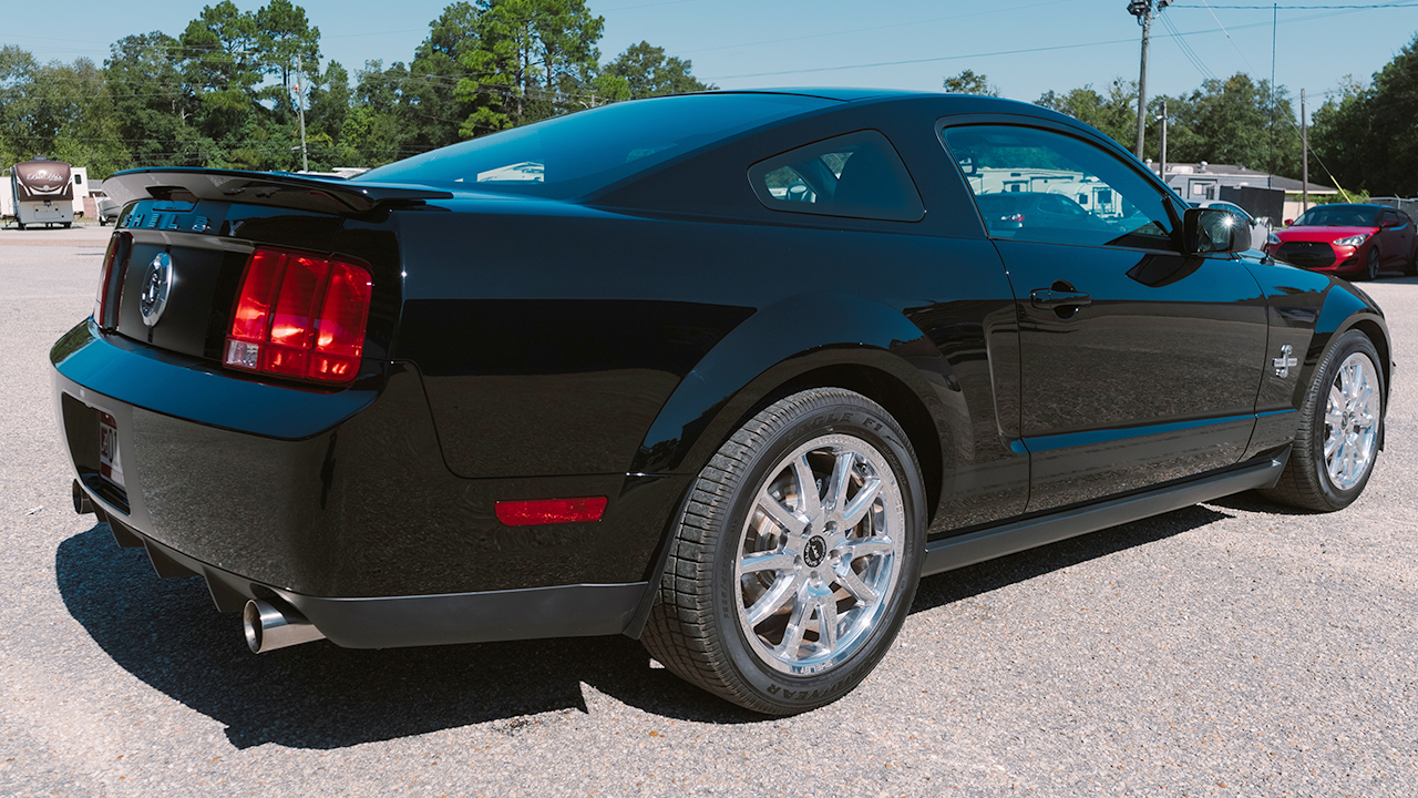 1st Image of a 2009 FORD MUSTANG SHELBY GT500