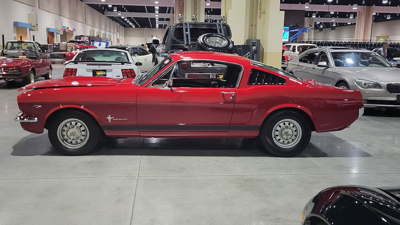 4th Image of a 1966 FORD MUSTANG 2+2