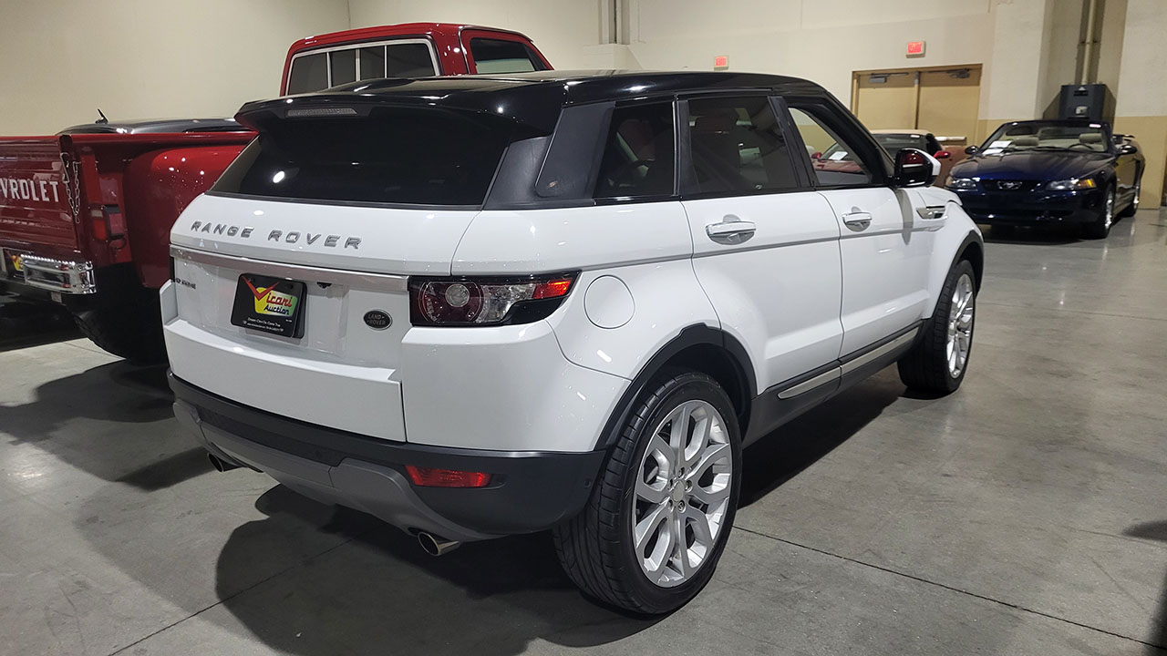 2nd Image of a 2015 LAND ROVER RANGE ROVER EVOQUE PRESTIGE PREMIUM