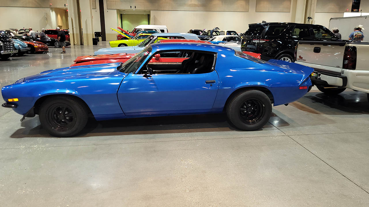 2nd Image of a 1971 CHEVROLET CAMARO