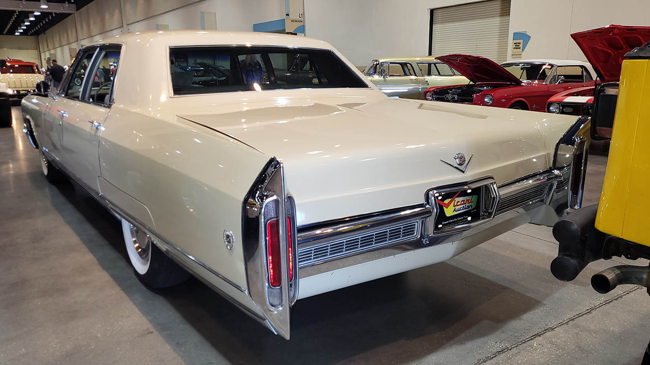 2nd Image of a 1966 CADILLAC 60