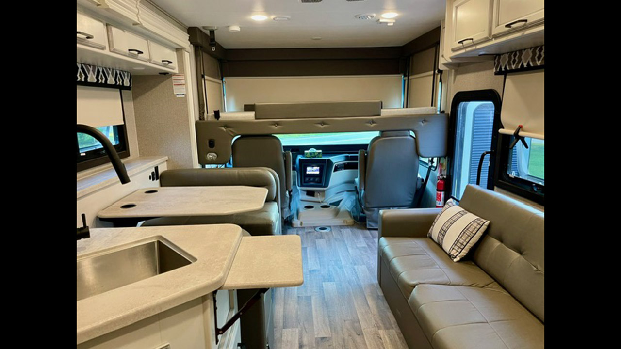 10th Image of a 2021 FORD JAYCO