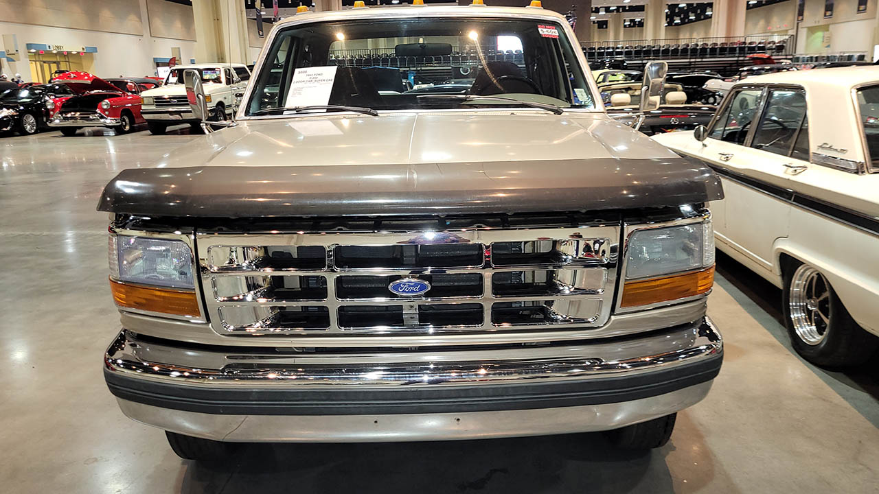 2nd Image of a 1992 FORD F-350