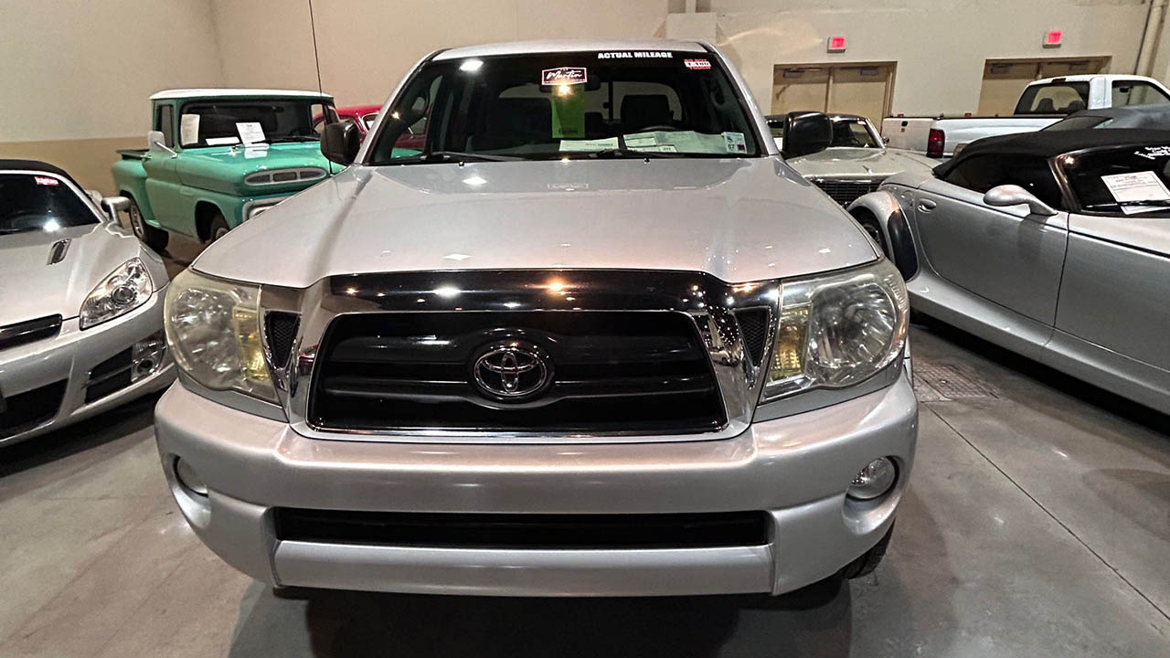 2nd Image of a 2008 TOYOTA TACOMA