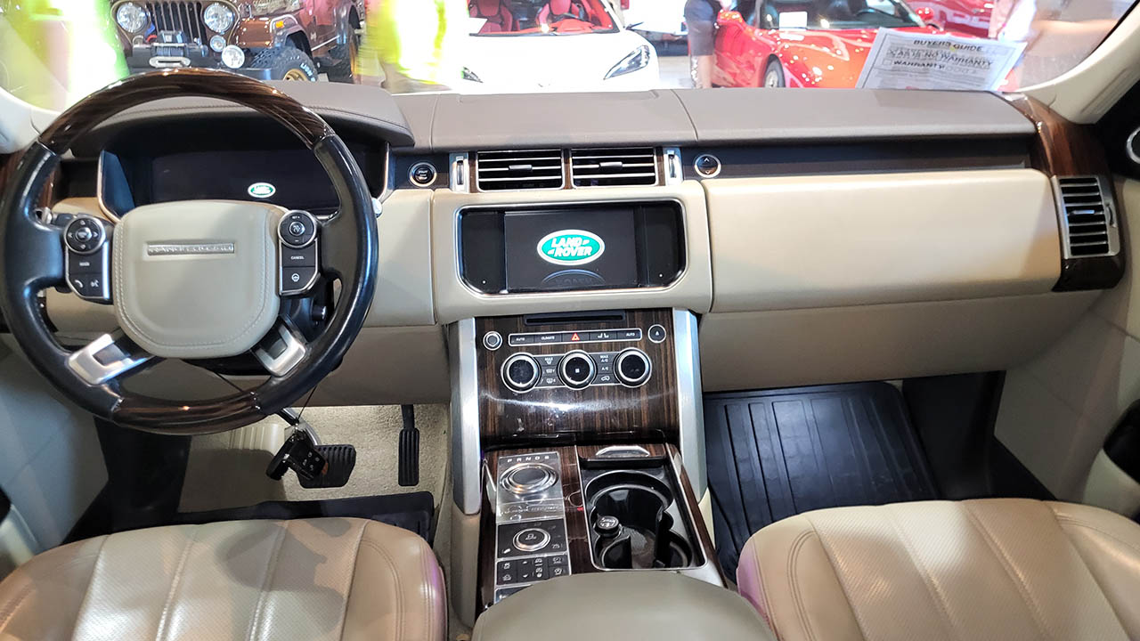 4th Image of a 2016 LAND ROVER RANGE ROVER HSE