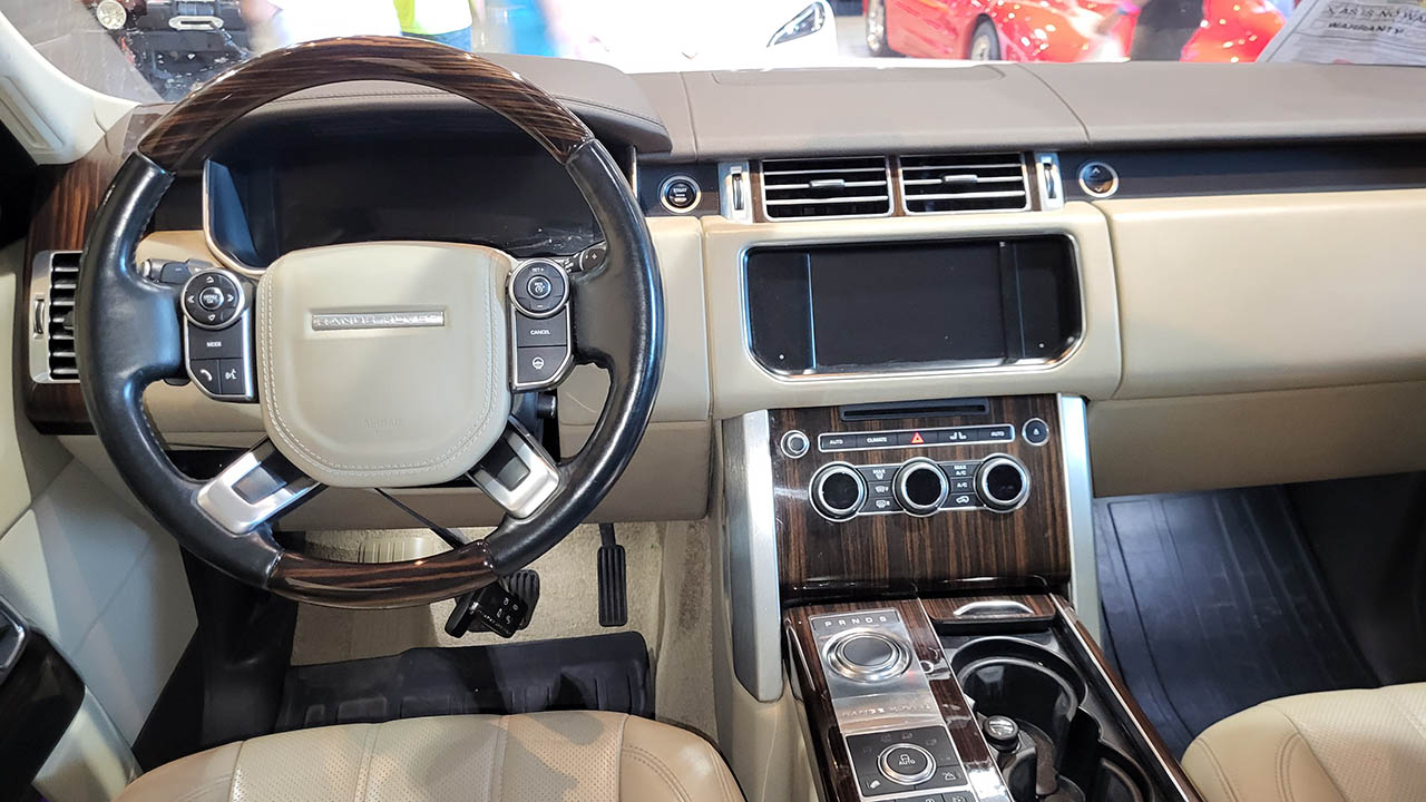 5th Image of a 2016 LAND ROVER RANGE ROVER HSE