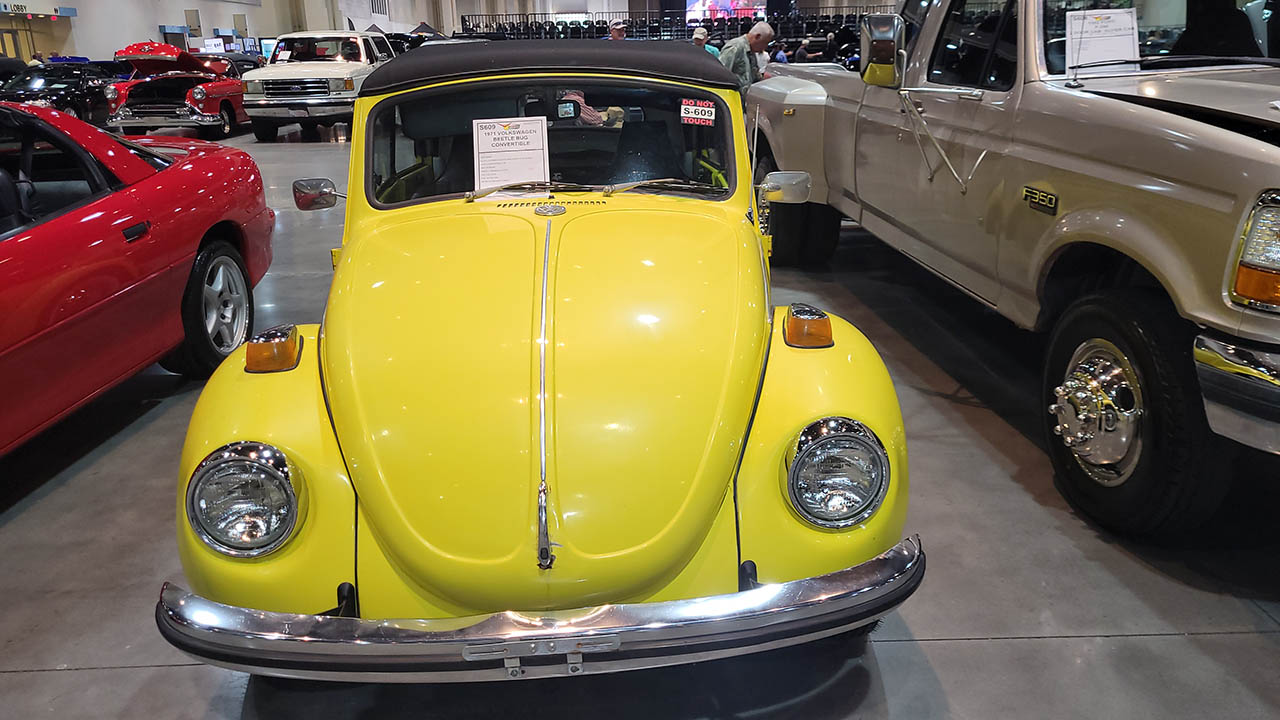 2nd Image of a 1971 VOLKSWAGEN BEETLE BUG