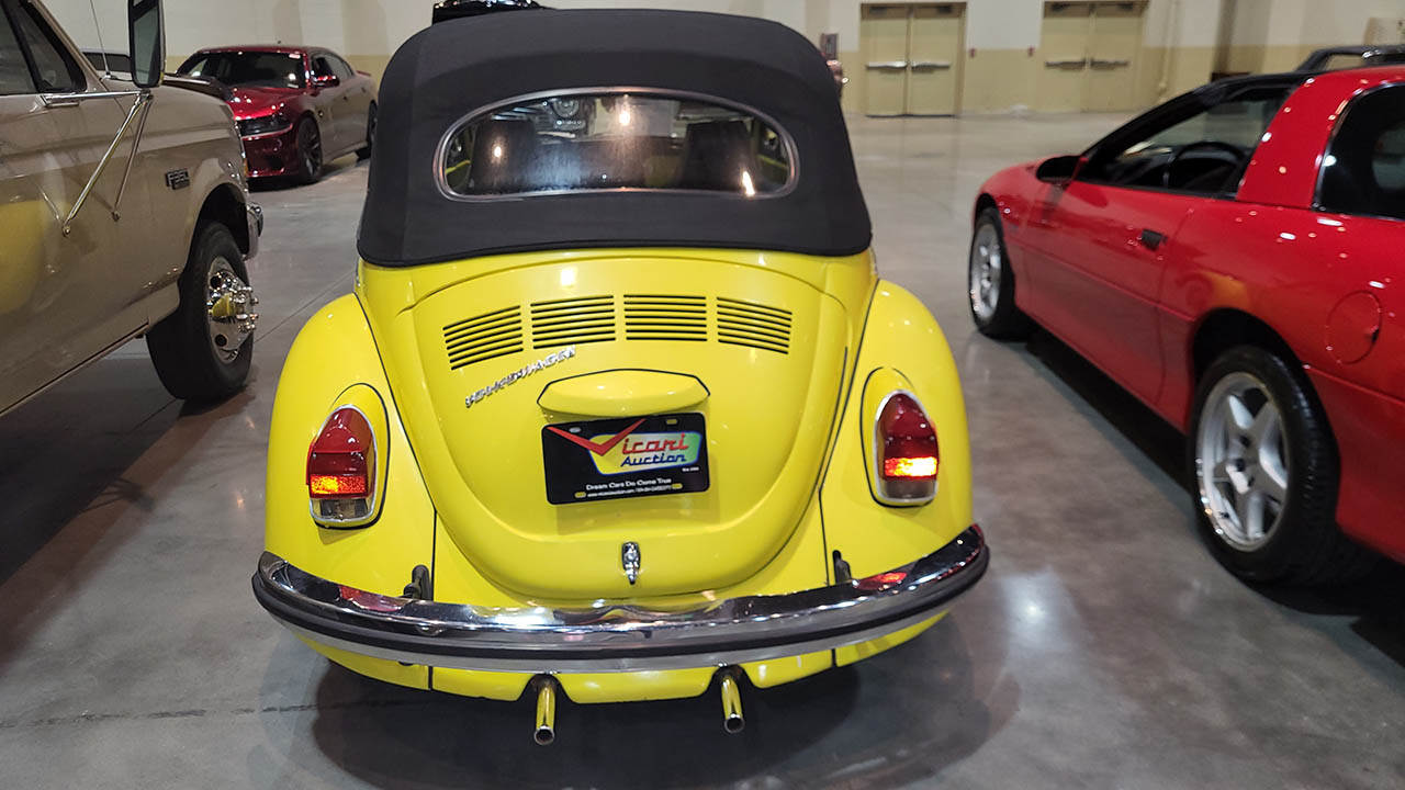 3rd Image of a 1971 VOLKSWAGEN BEETLE BUG