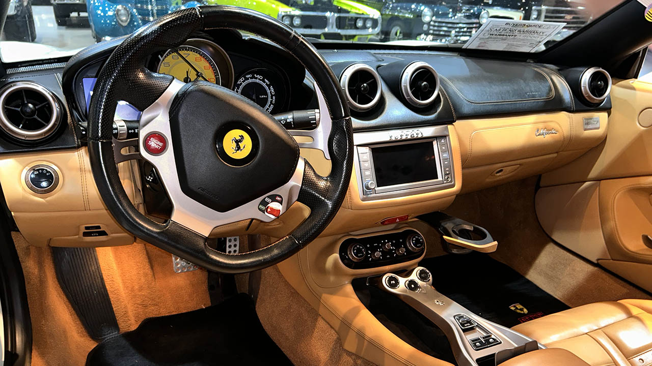 4th Image of a 2010 FERRARI CALIFORNIA USA SPYDER